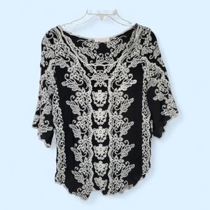 Anthropologie Brand Solitaire Black and White Embroidered Floral Women's Top